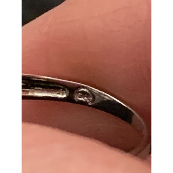 Silver Tone Ring With Clear Stones & Marcasite Accents Signed GR Size 4.5 (R83) - Picture 8 of 9